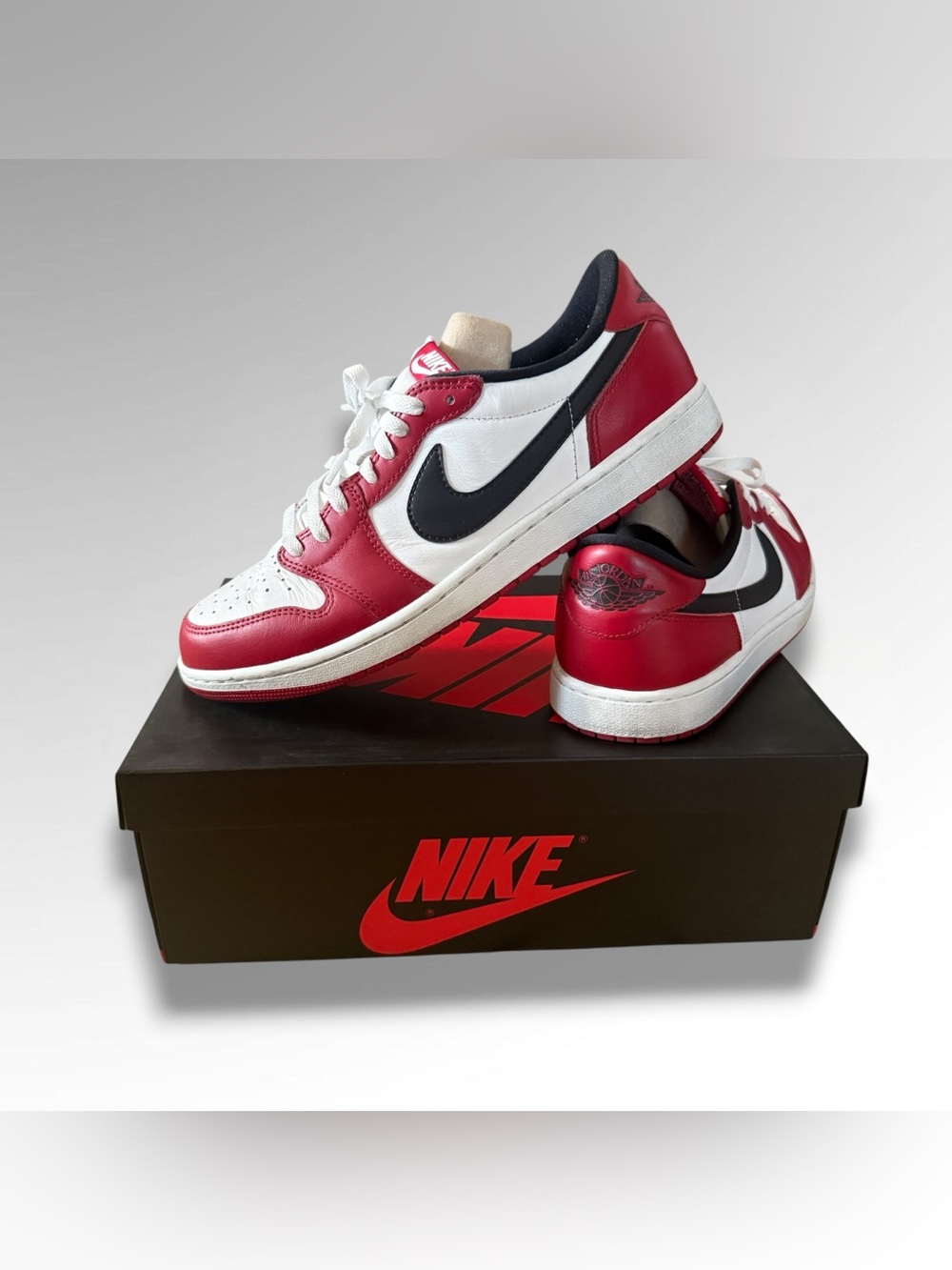 Jordan 1 Retro Low Chicago